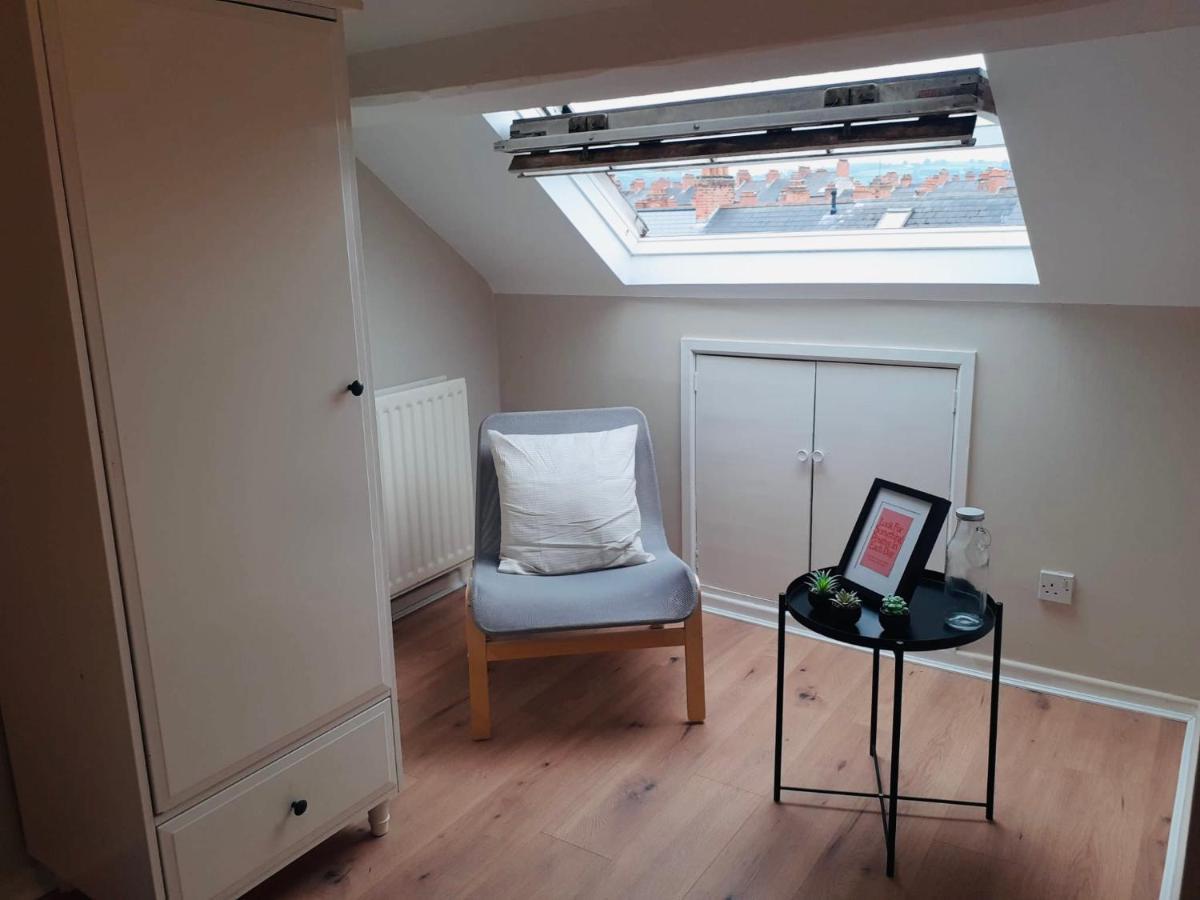 J&S Downtown Sky Attic House Apartment Белфаст Екстериор снимка