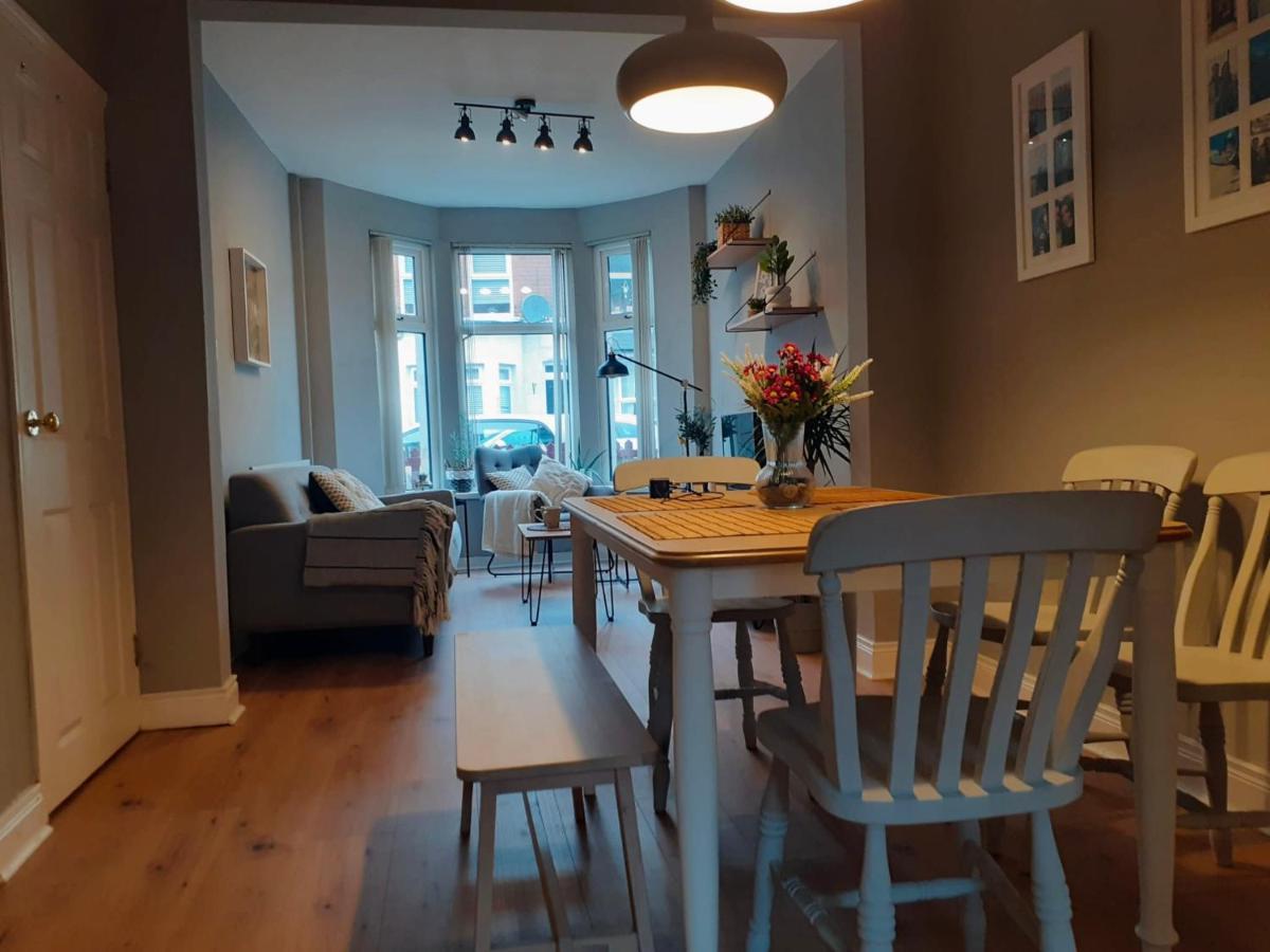 J&S Downtown Sky Attic House Apartment Белфаст Екстериор снимка