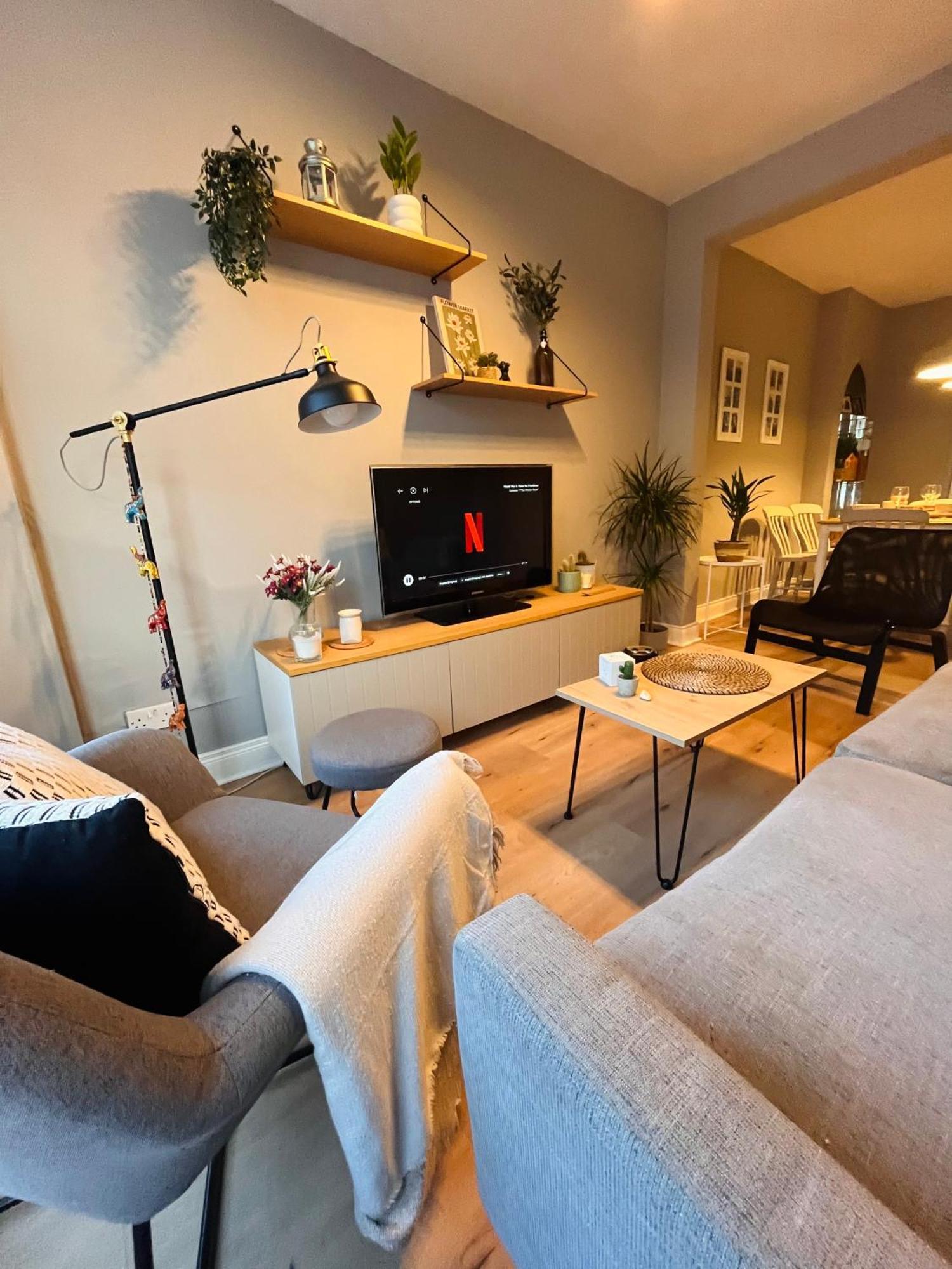J&S Downtown Sky Attic House Apartment Белфаст Екстериор снимка